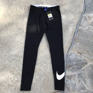 NWT black Nike running leggings size small